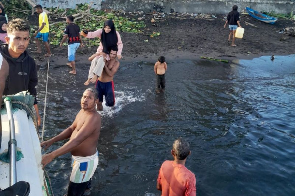 Senator Malut perjuangkan pembangunan dermaga laut di daerah 3T