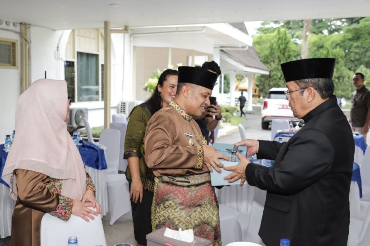 Wali Kota Pematangsiantar menjamu Wakil Bupati Bengkalis