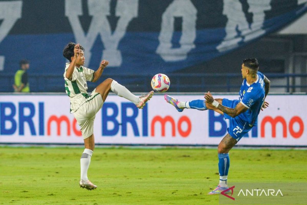 Persib Bandung butuh empat poin lagi untuk segel gelar juara