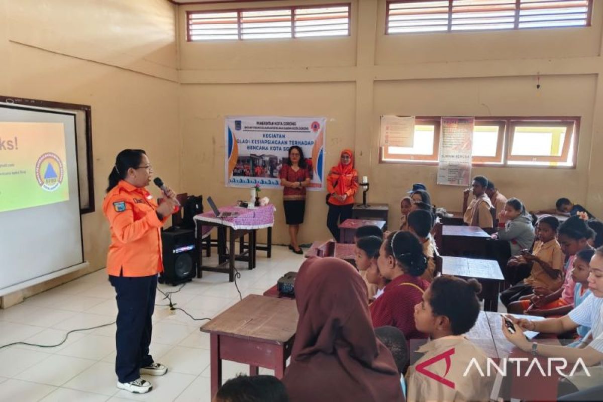 BPBD perkuat kesiapsiagaan siswa Kota Sorong hadapi bencana