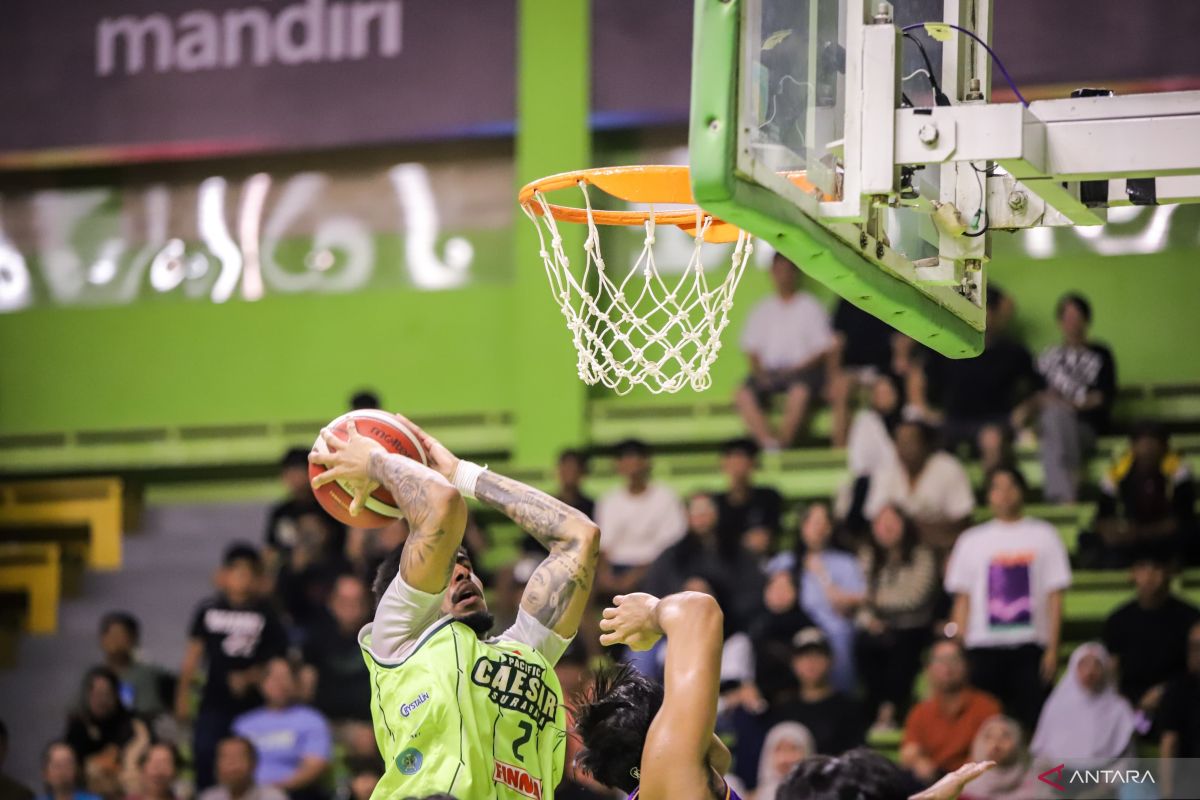 Pacific Caesar Surabaya tundukkan Tangerang Hawks 99-78
