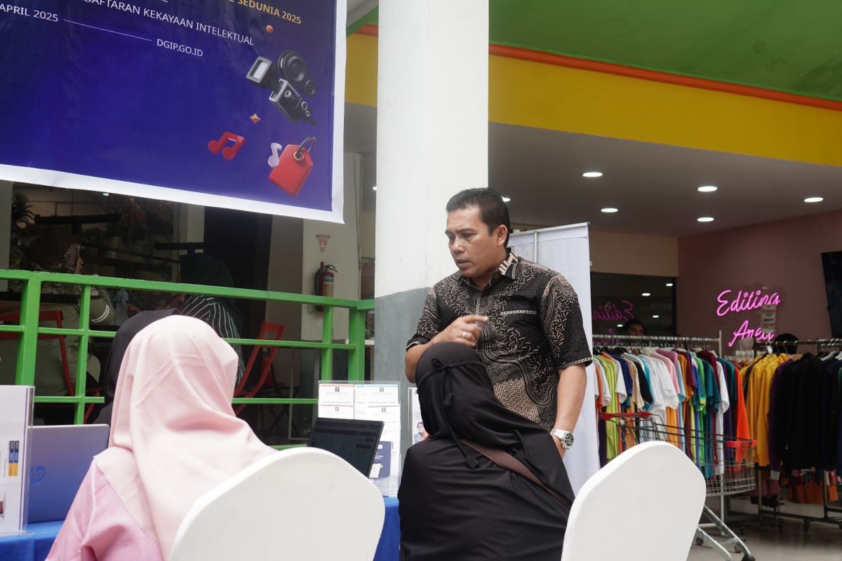 Kemenkum Malut gelar mobile ip clinic di Muara Mall Ternate