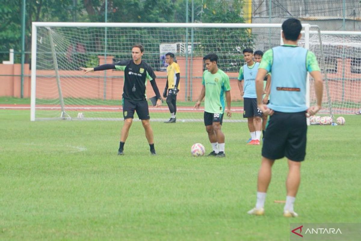 Munster siapkan pengganti Slavko di laga derbi lawan Arema FC
