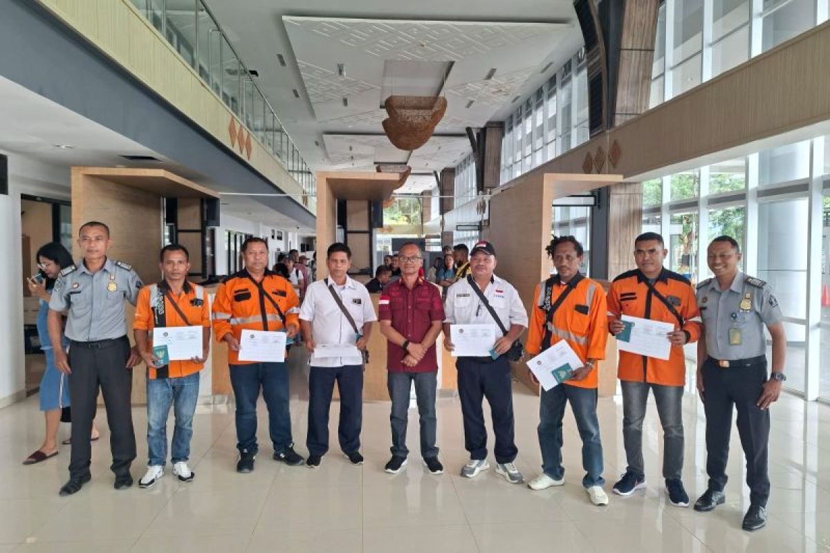 Kanim Atambua luncurkan kartu perlancar pelayanan keimigrasian di PLBN