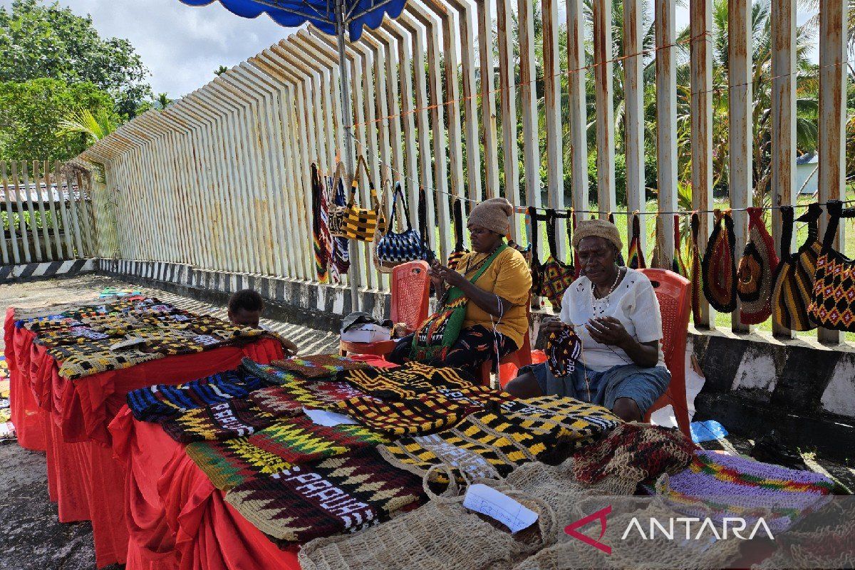 Pemprov Papua mendorong koperasi kembangkan potensi sumber daya lokal