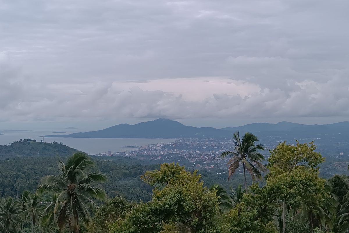 Hujan deras diprakirakan berpotensi landa Sulut beberapa hari ke depan