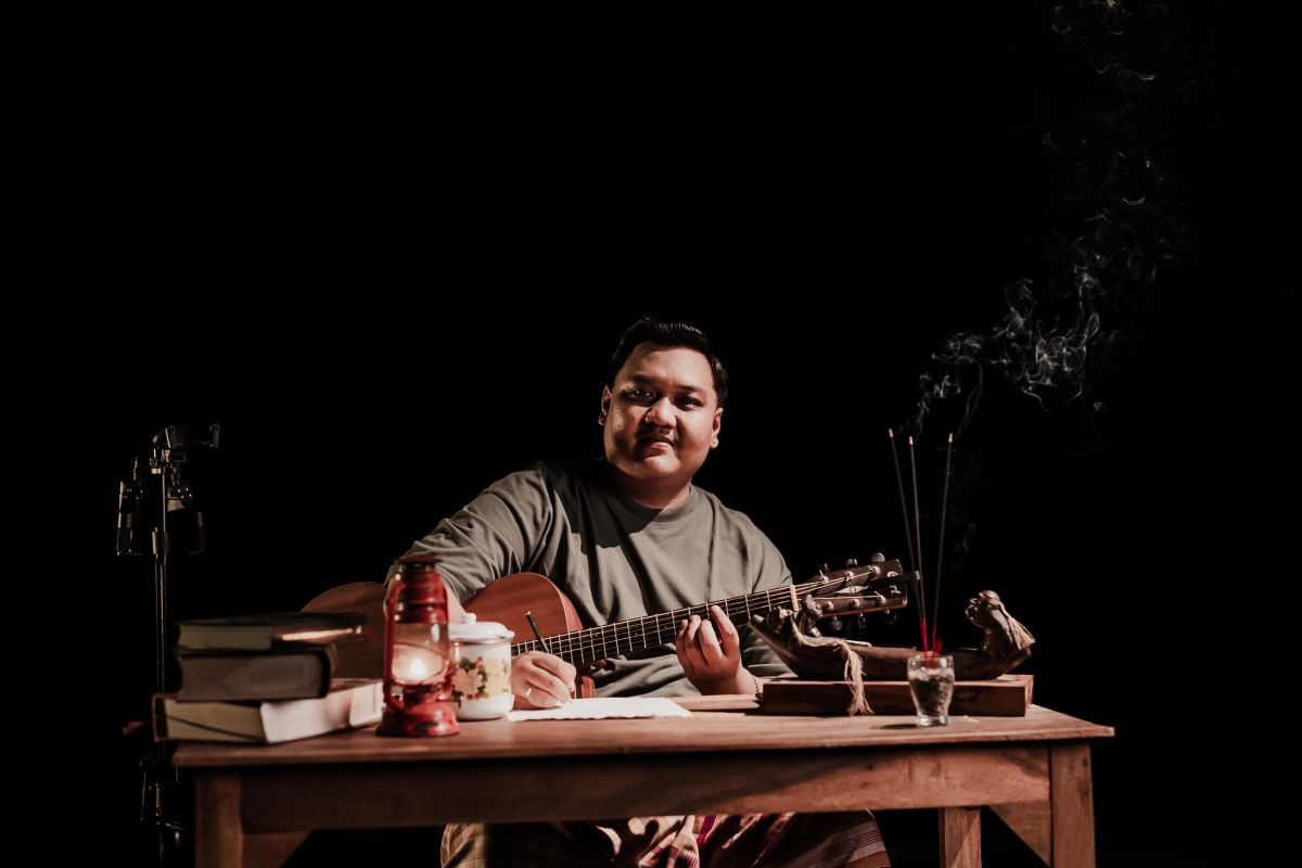 Ndarboy Genk kemas nasihat bagi anak laki-lakinya lewat "Lanang Tenan"