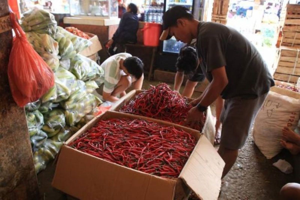 Komoditas yang diperdagangkan di Pasar Tanah Tinggi 3.000 ton/hari
