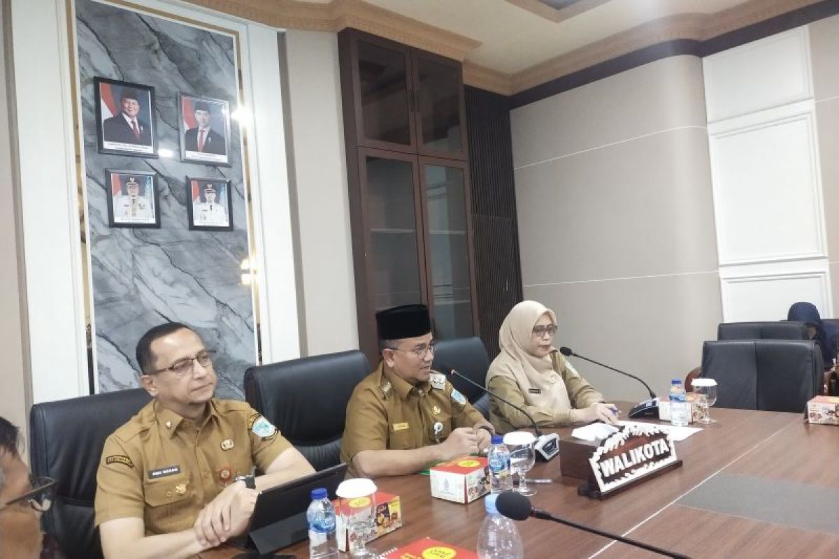 Pemkot Jambi  upayakan kenaikan honor ketua RT secara bertahap
