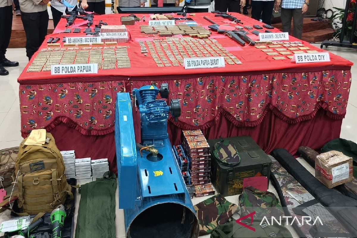 Upaya membongkar jaringan penyuplai senpi dan amunisi ke KKB di Tanah Papua