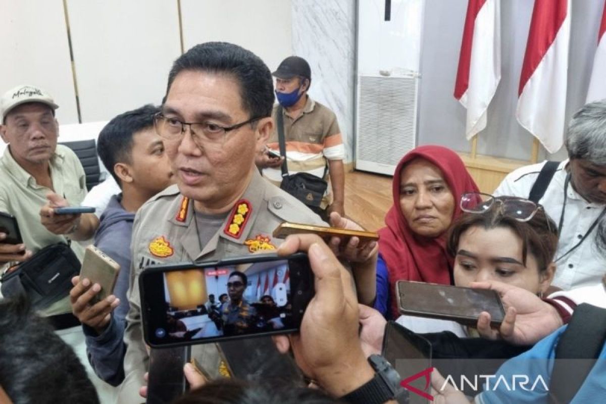 Polda Jatim periksa sejumlah saksi kasus dugaan penahanan ijazah
