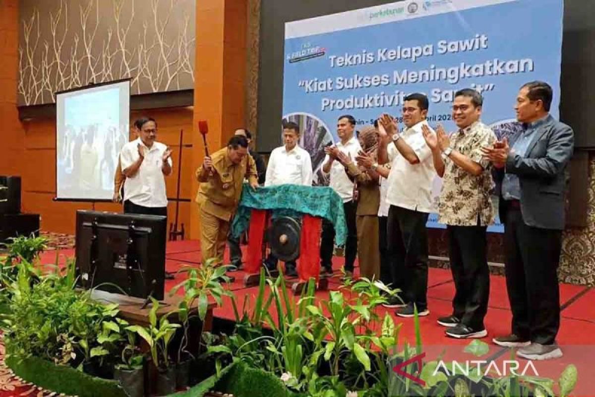 Bupati Kotim harap TKS dan Field Trip bantu tingkatkan produktivitas sawit
