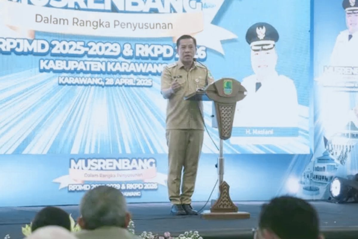 Karawang prioritaskan pembangunan infrastruktur jalan dan sekolah