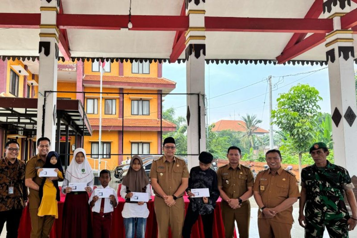 Pemkab Mojokerto berikan bantuan sosial kepada 648 yatim piatu
