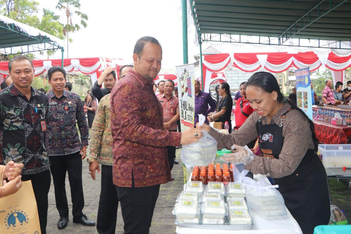 Pasar murah Badung Bali kontrol lonjakan  jelang Hari Raya Kuningan