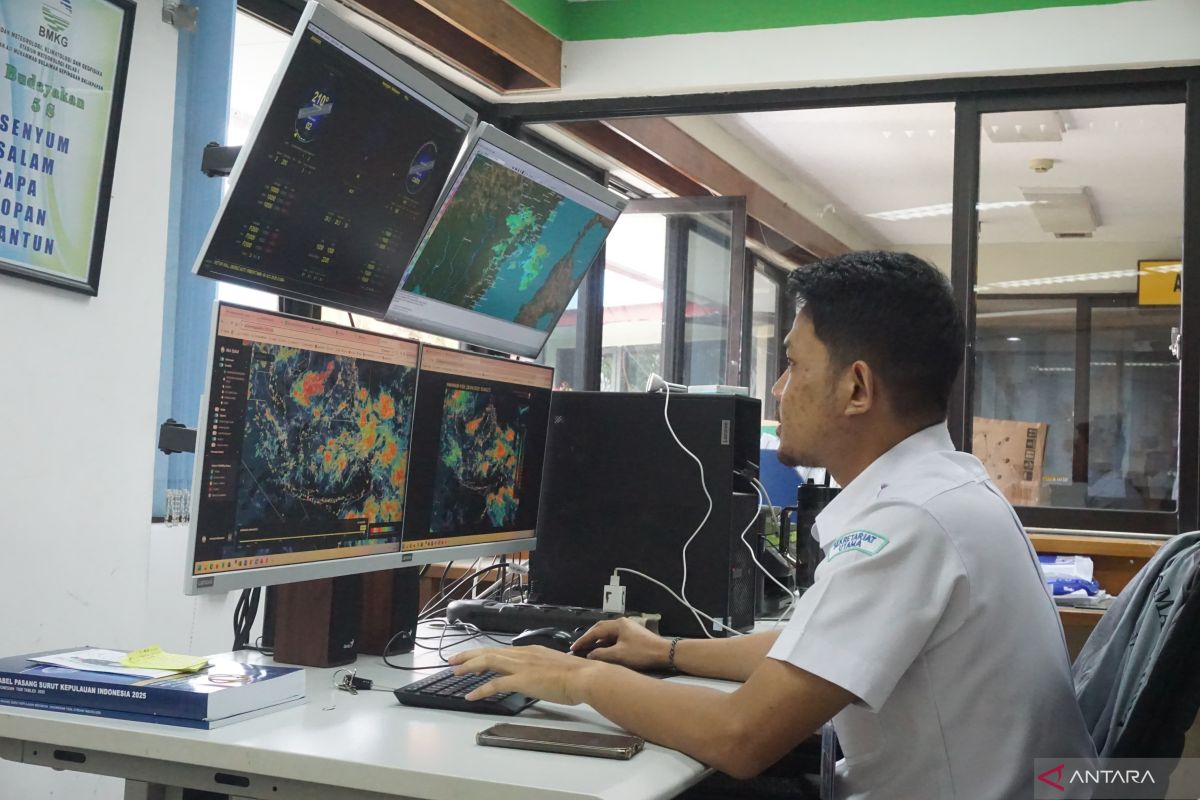 BMKG Balikpapan ingatkan potensi angin puting beliung di peralihan musim
