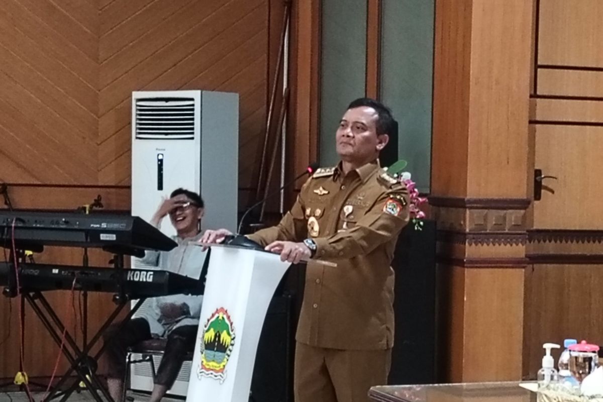 Gubernur Jateng turunkan tarif tiket Trans Jateng bagi buruh 50 persen