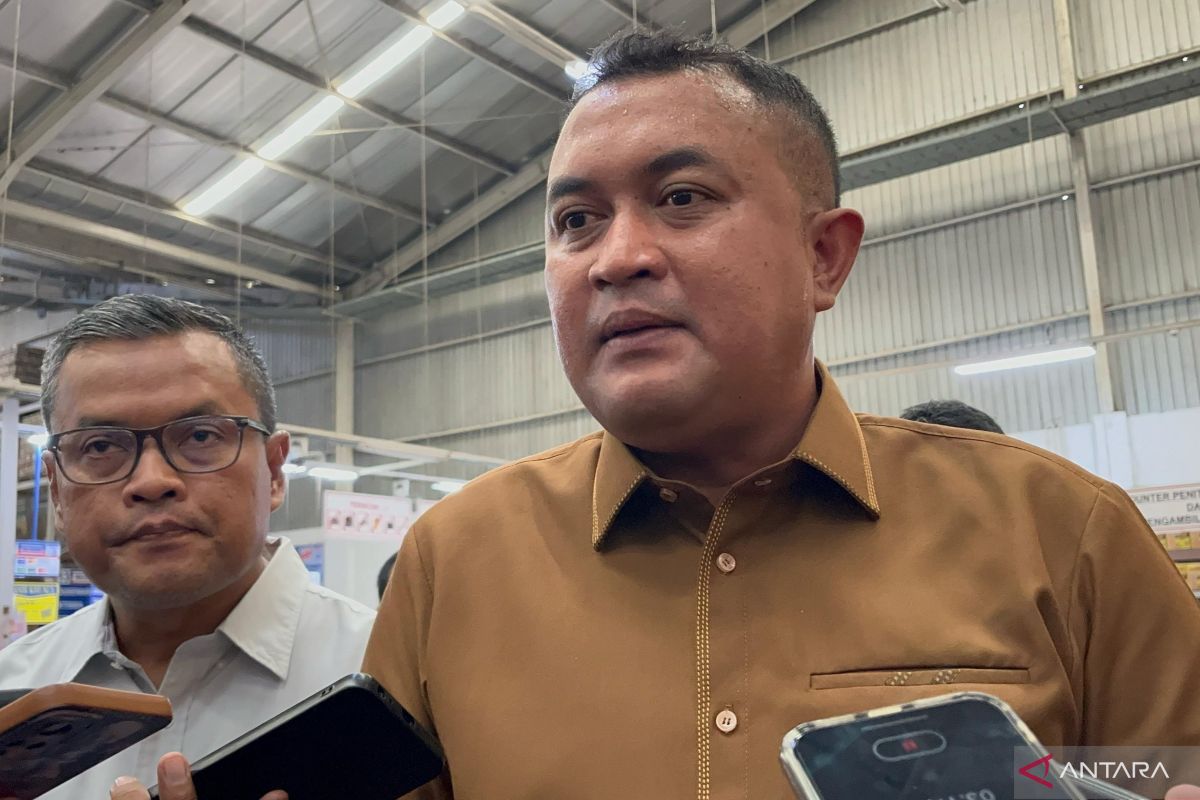 Bupati Bogor sidak awasi peredaran jajanan mengandung unsur babi