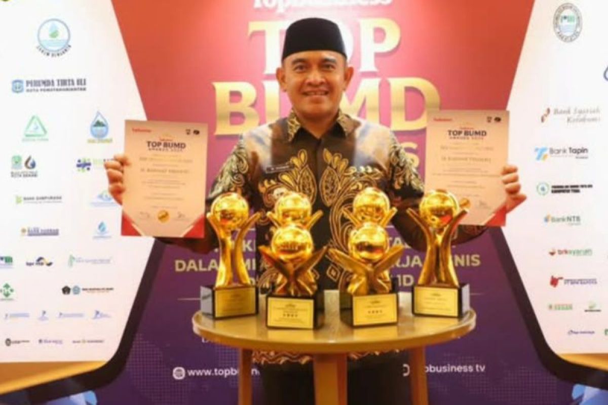 Pemkab Tanah Laut raih TOP BUMD Award 2025
