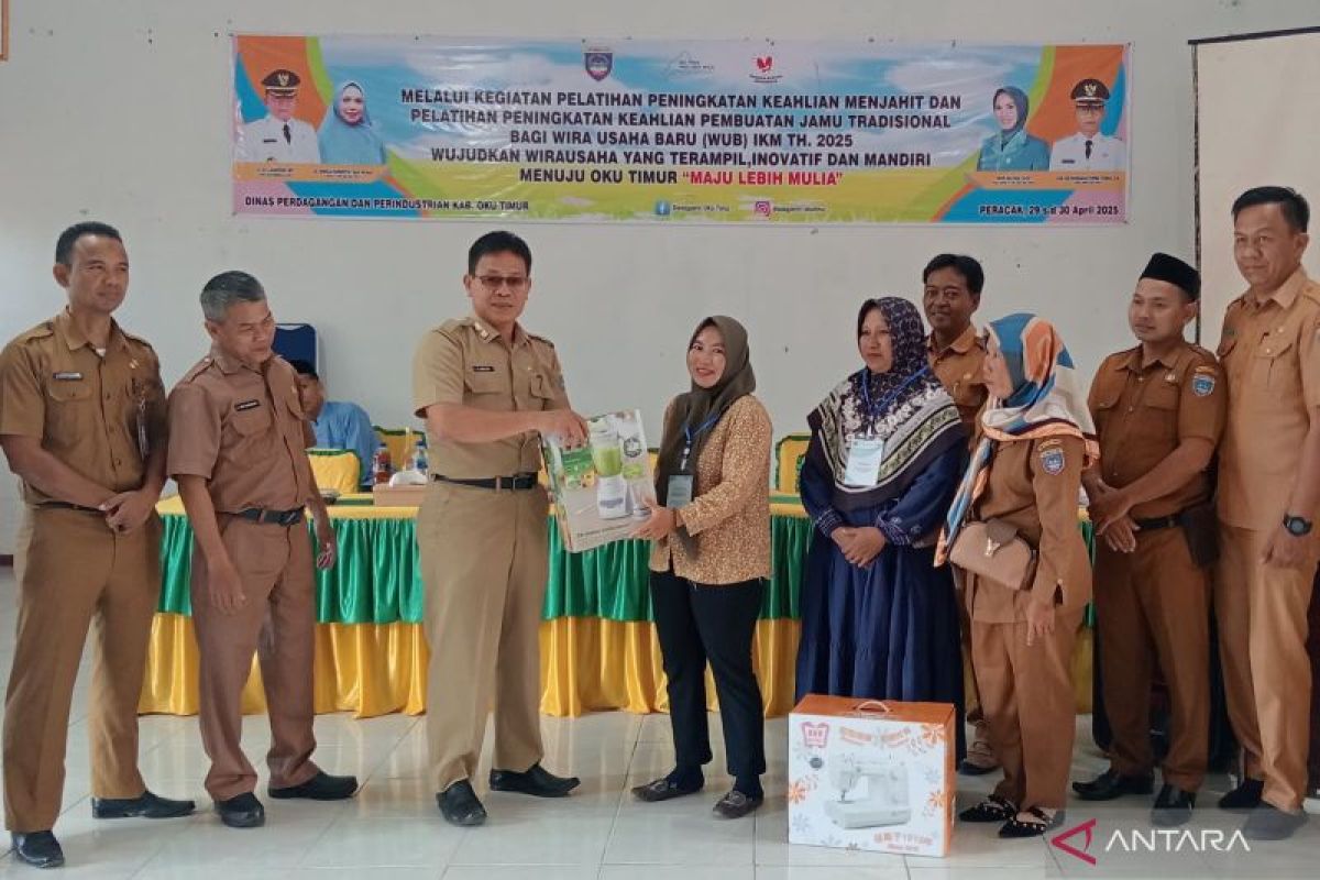 OKU Timur salurkan bantuan untuk wirausaha baru