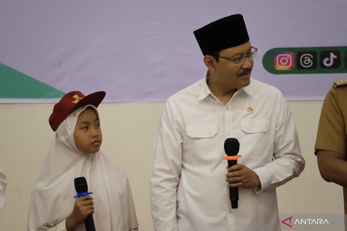 Mensos sebut dua Sekolah Rakyat di Sumbar segera beroperasi