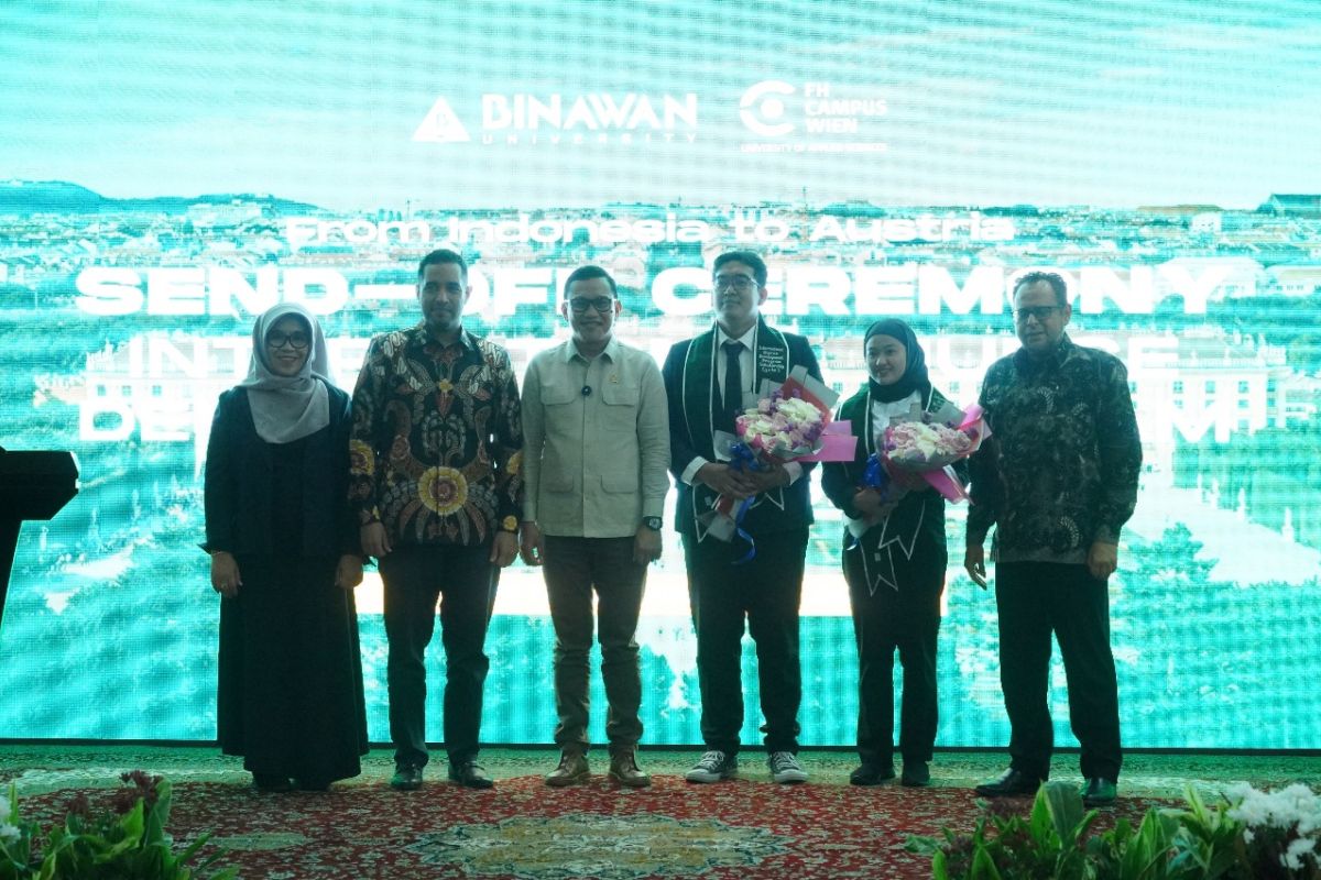 Menteri P2MI lepas 55 perawat yang akan bekerja di Austria