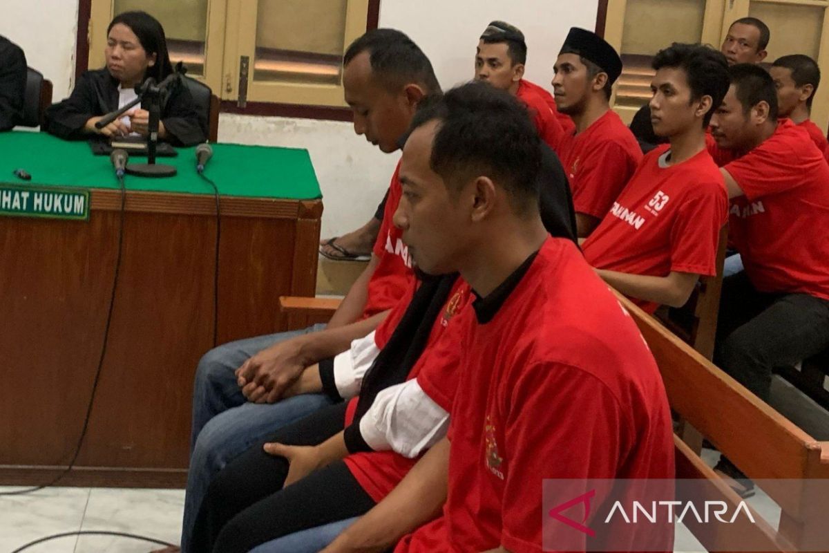 Hakim vonis 3,5 tahun penjara kepada tiga terdakwa penganiayaan juru parkir