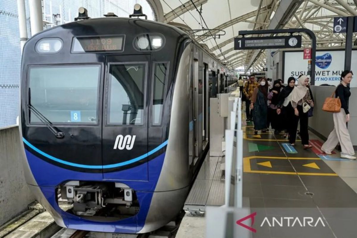 MRT Jakarta dukung kebijakan DKI wajibkan ASN naik transportasi umum