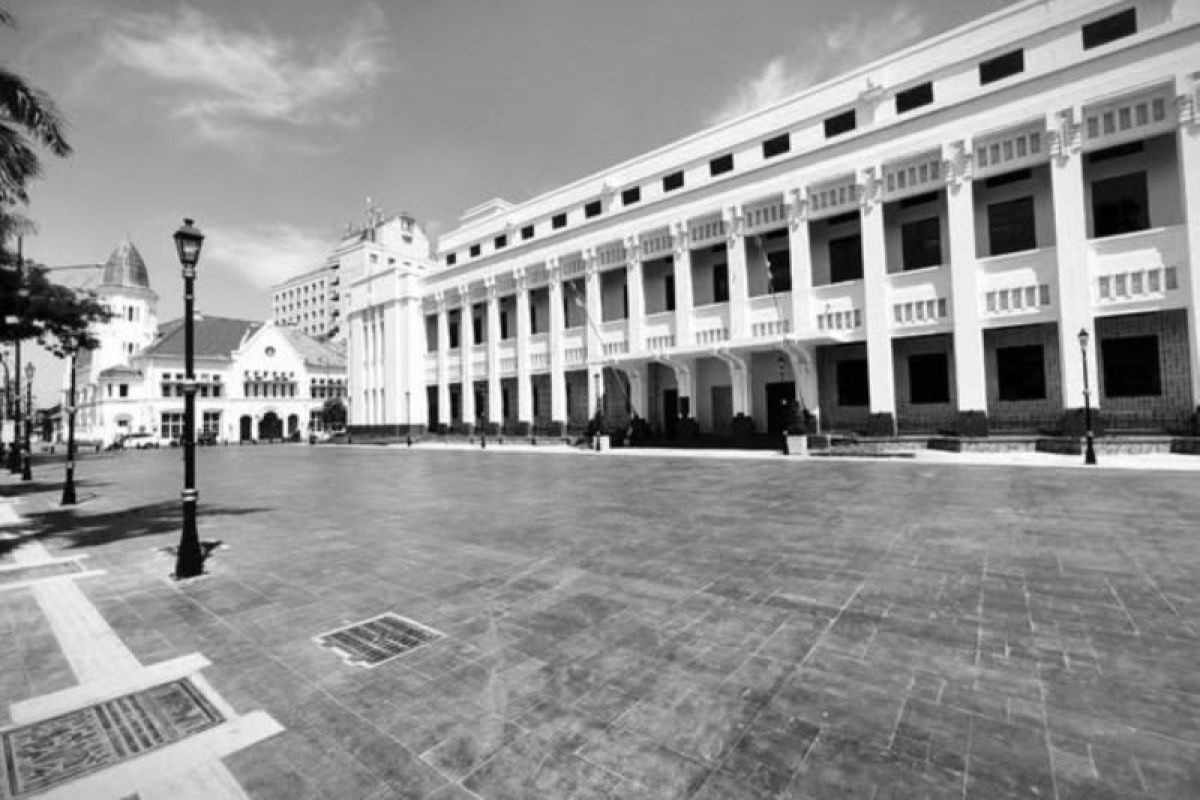 Membangun (kan) kota lama yang telah tua (Eps 1)