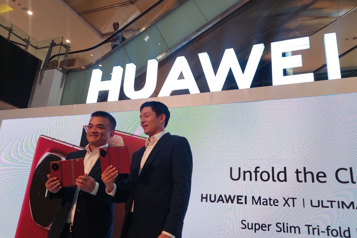 Huawei Mate XT diluncurkan di Indonesia, dibanderol hampir Rp53 juta