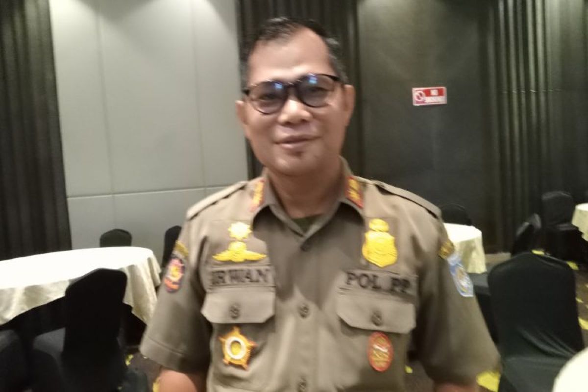 Jaga ketertiban, Pedagang musiman di Asrama Haji Mataram ditata