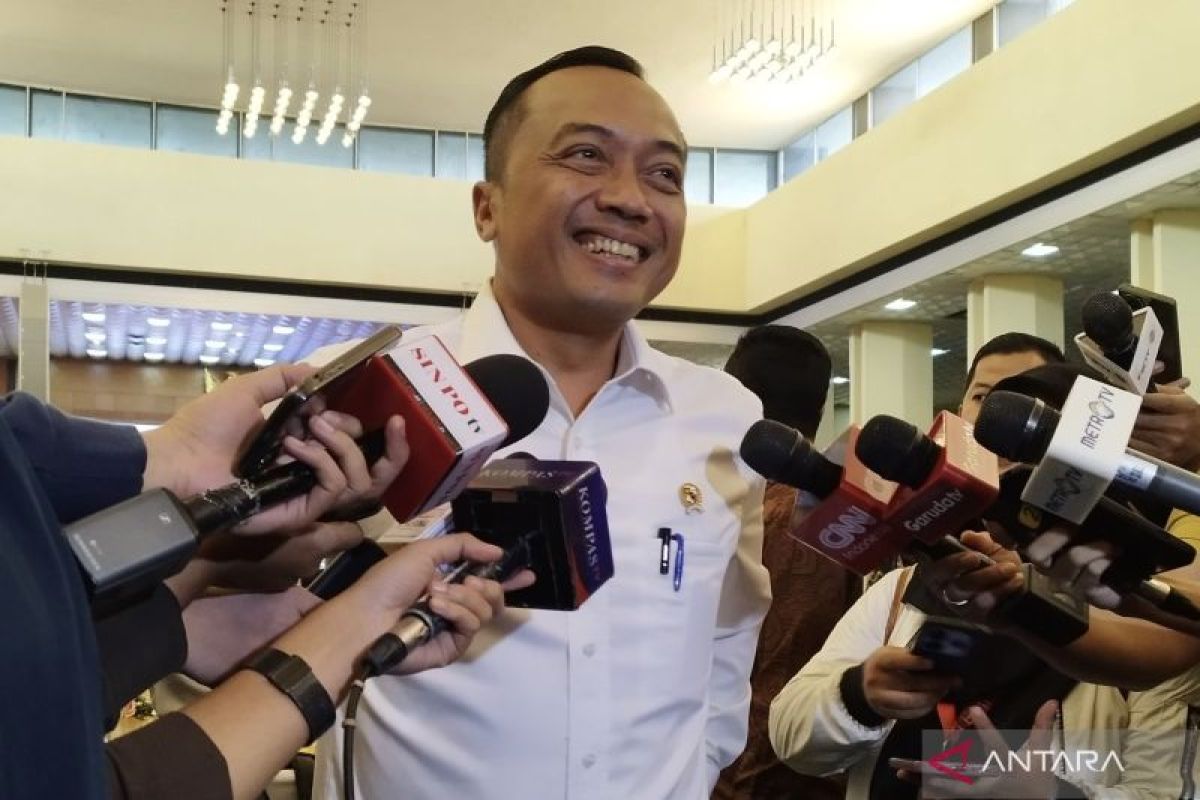 Mensesneg sebut Presiden bisa jadi tak berkenan Hasan Nasbi mundur