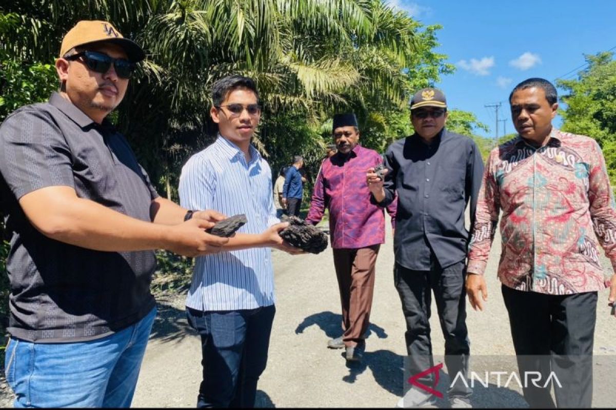 DPRK Aceh Barat temukan tumpahan ceceran batu bara di jalan raya