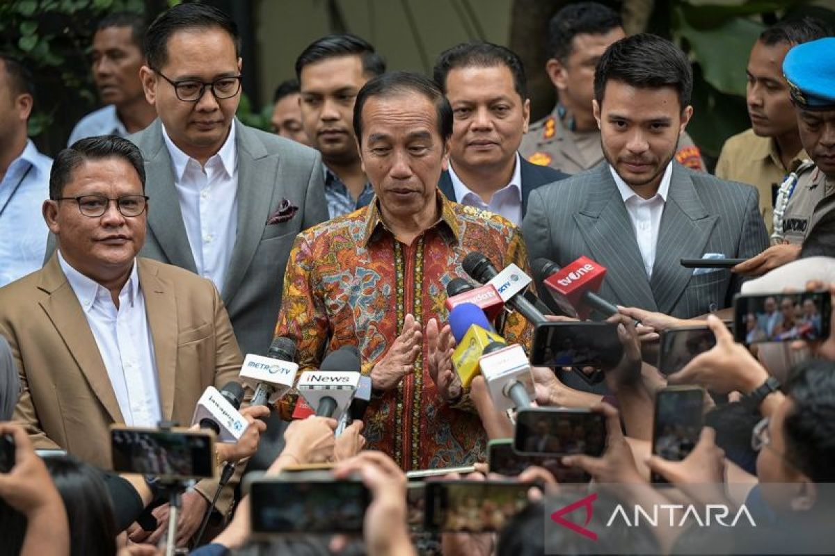 Jokowi: Silahkan polisi periksa ijazah saya melalui digital forensik