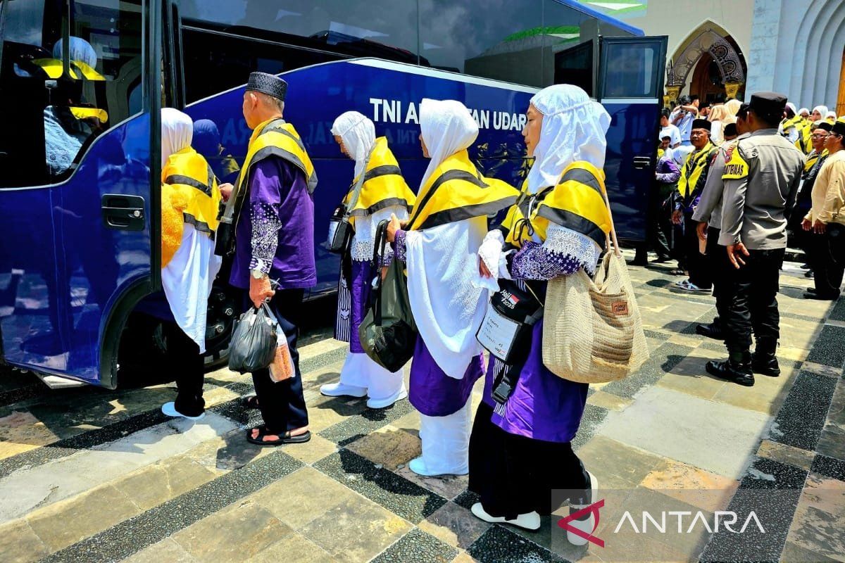 Pemkab Natuna tanggung biaya calon Jamaah Haji di asrama haji Batam
