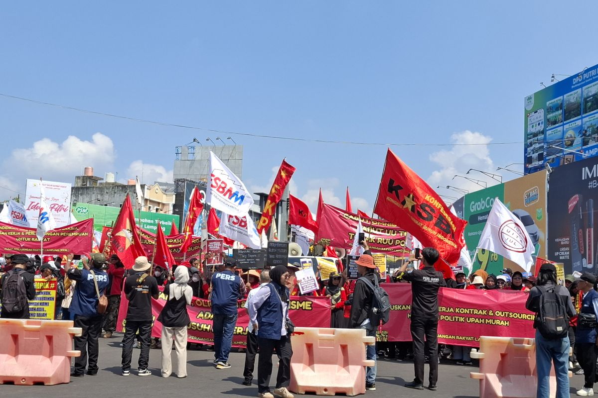 Gubernur Lampung: Buruh jadi bagian penting dalam pembangunan Lampung