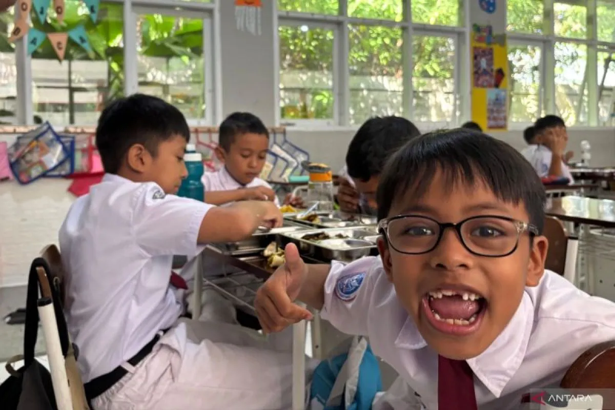 342 siswa SMP di Bandung keracunan usai santap MBG