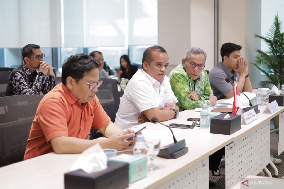 Komisi II DPRD Kalsel kunjungi ID Food di Jakarta