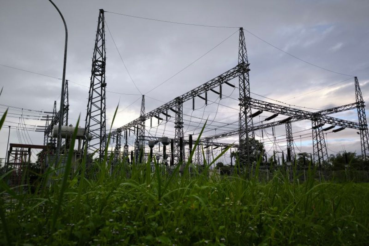 PLN UIP Sulawesi rampungkan pembangunan SUTT 150 kV PLTMG di Luwuk-Toili