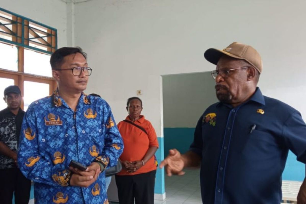 Bupati Jayapura minta mantan pejabat kembalikan aset pemda