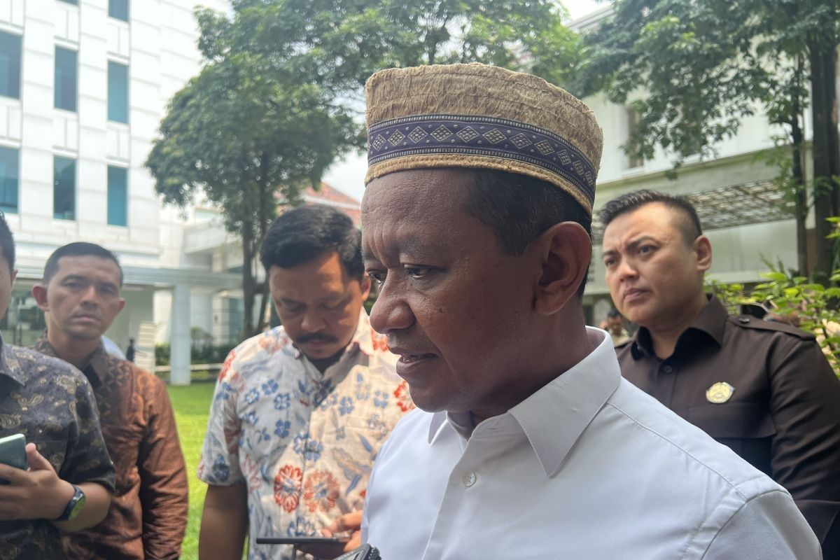 Menteri ESDM sebut penertiban sumur minyak ilegal bisa tambah lifting