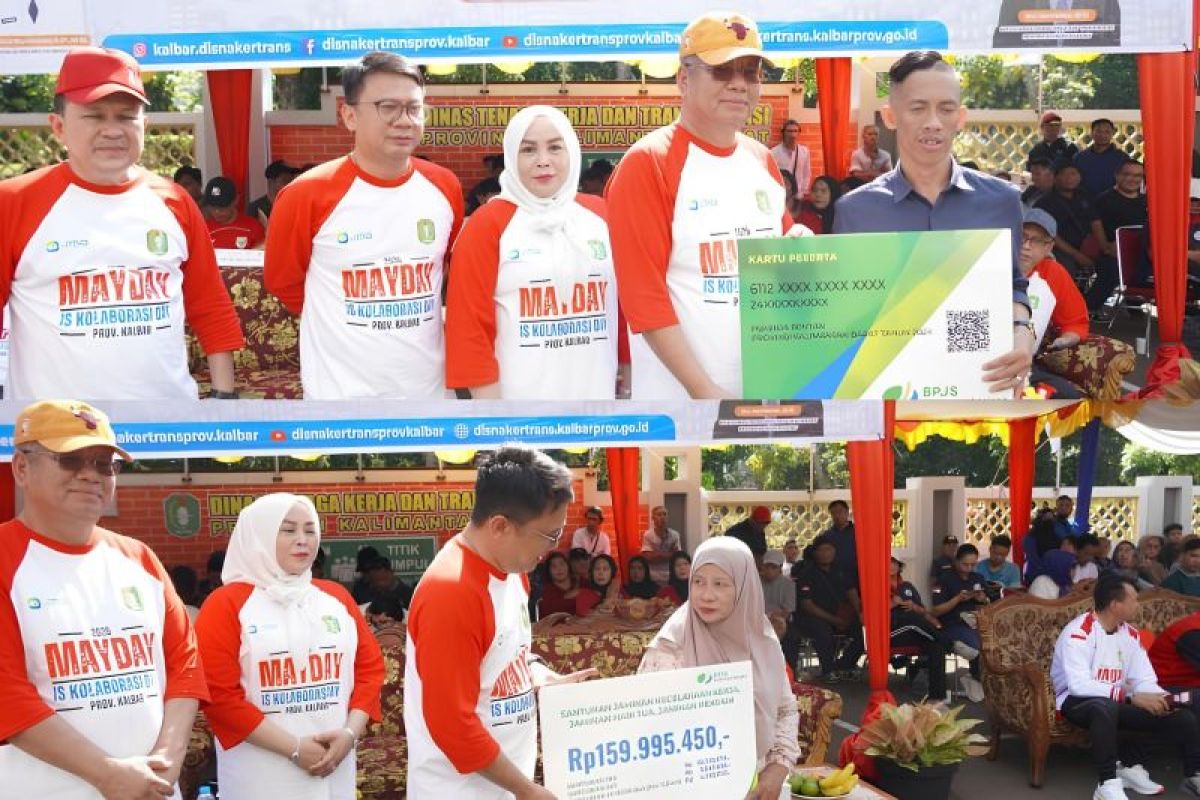 Momen May Day 2025 BPJS Ketenagakerjaan bagikan bantuan sembako bagi pekerja