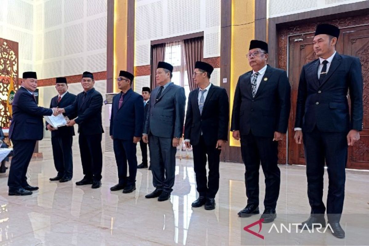 Bupati Kotim rombak susunan 17 pejabat