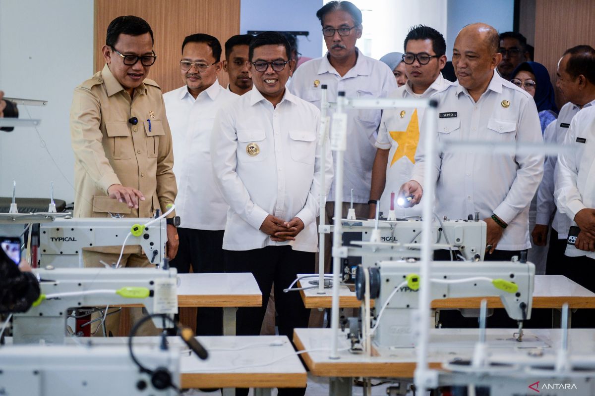 Menteri P2MI Abdul Kadir siap bantu lulusan balai vokasi untuk jadi PMI