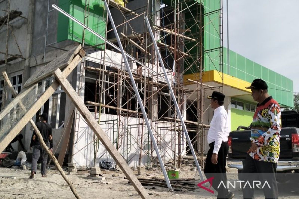 Kembali sidak proyek mangkrak, Bupati Sukamara kecewa pembangunan belum jua selesai
