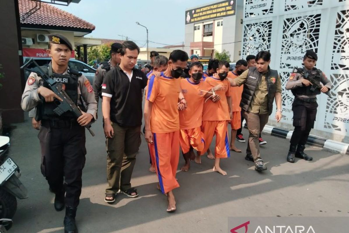 Polres Karawang ungkap spesialis pembobol ATM minimarket