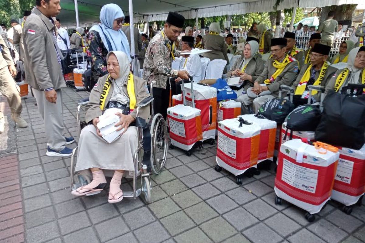 Visa sejumlah calon haji belum keluar, Diskominfo Mataram bantu ngecek