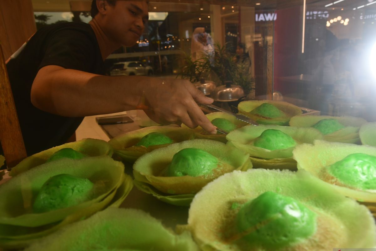 Kue ape, si renyah dan kenyal khas Betawi
