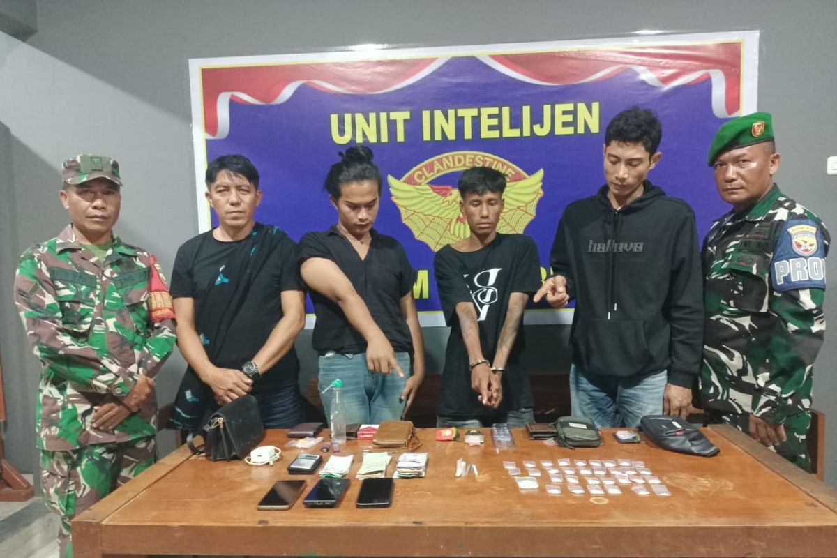 Kodim 1608/Bima tangkap 3 tersangka dan sita 32 paket narkoba