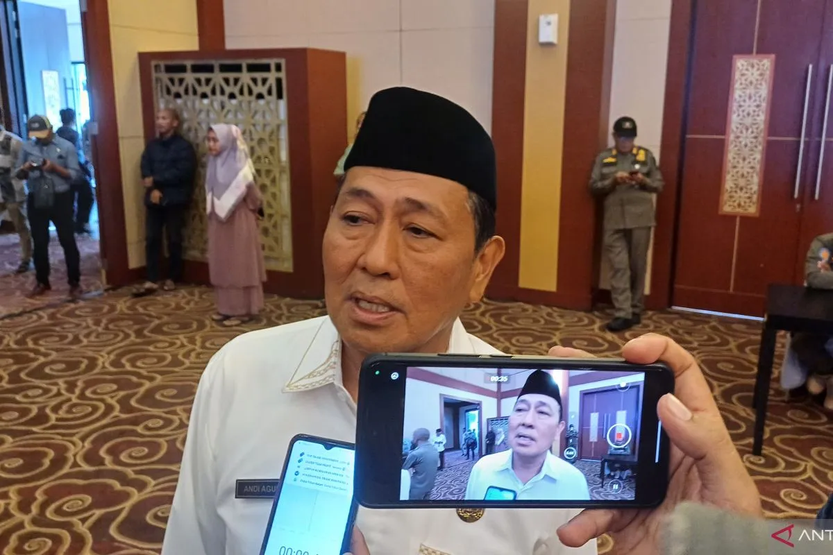 Tingkat kelulusan SMA/SMK sederajat di Kepri 99,95 persen